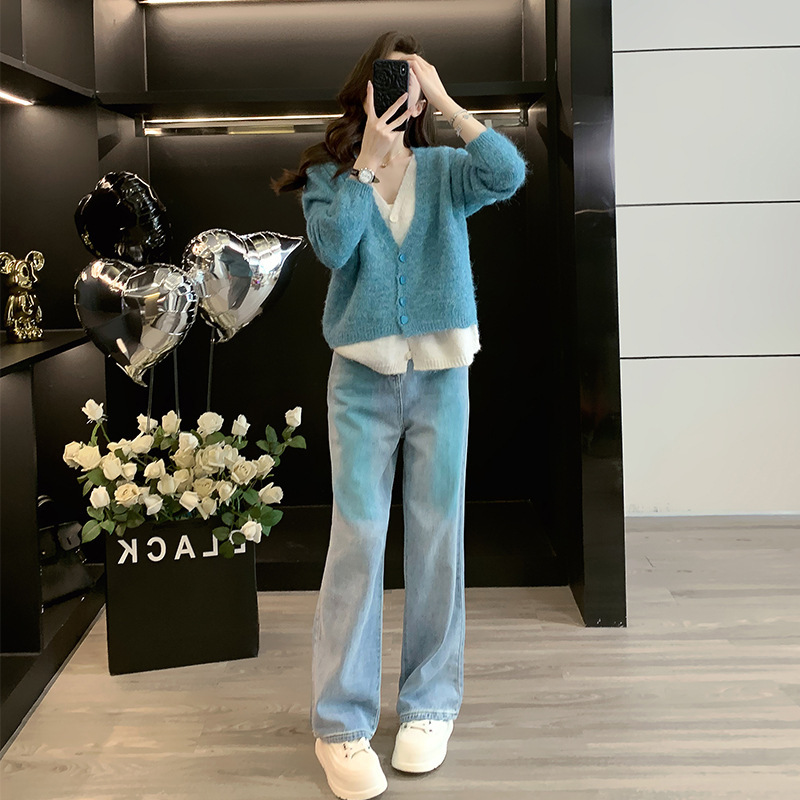 2025 New Fake Two-Piece Contrasting Color Style Knitted Sweater Jacket Slimming Look Wide-Leg Jeans Autumn and Winter Suit for Women