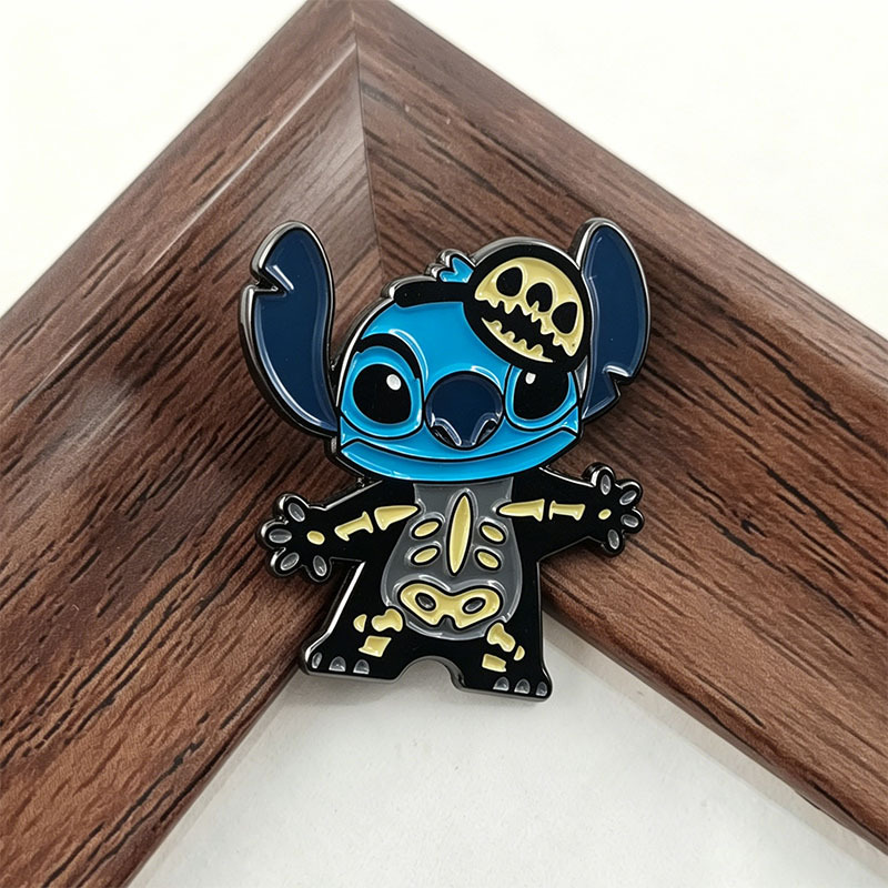 Mixed-Style Skeleton See-Through Brooch, Interstellar Alien Cartoon Badge, Dark Style Metal Enamel Pin Accessory