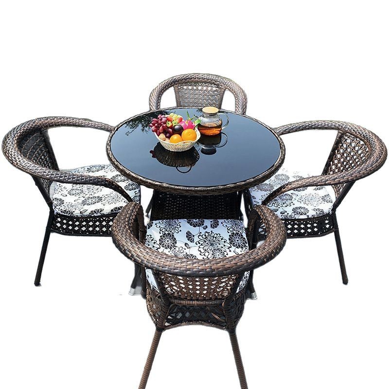 Mesa y silla de ocio de balcón al aire libre, patio, silla de caña, tres piezas, terraza al aire libre, silla de caña, silla de tejido de caña, mezcla de mesa de té