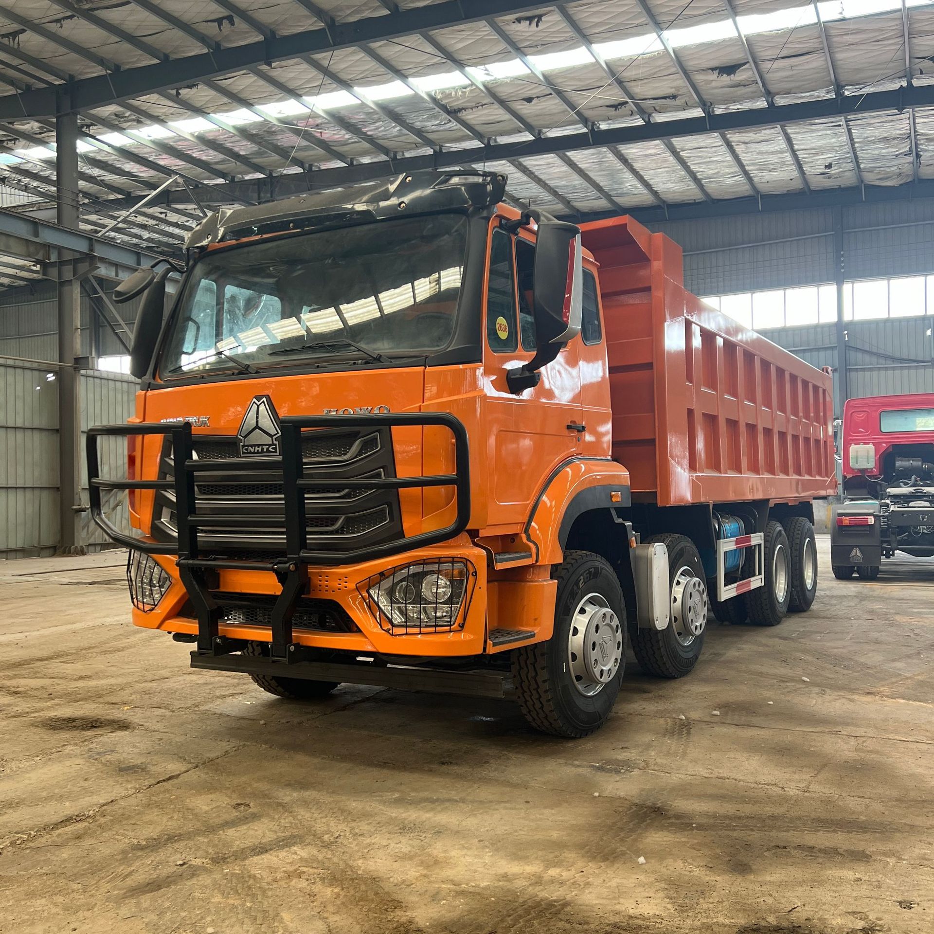 Exported to Africa and Central Asia, Sinotruk HOWO NX371 rear-tipping dump truck, construction transport vehicle