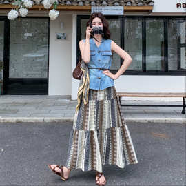 实拍【出货中】新款 刺绣牛仔马甲印花半裙套装 D--PK