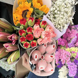 鲜花带花苞百合玫瑰向日葵康乃馨勿忘我春花云南鲜花基地直发厂批