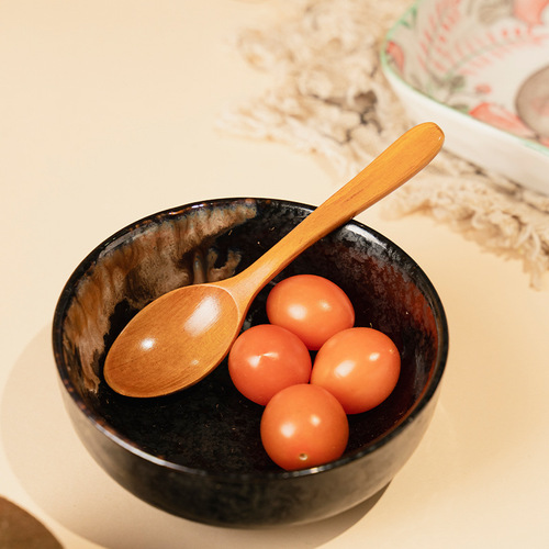 Modern Chinese-style long-handled solid wood spoon for children, household soup spoon and rice spoon, watermelon spoon with Instagram style and high aesthetic coffee spoon