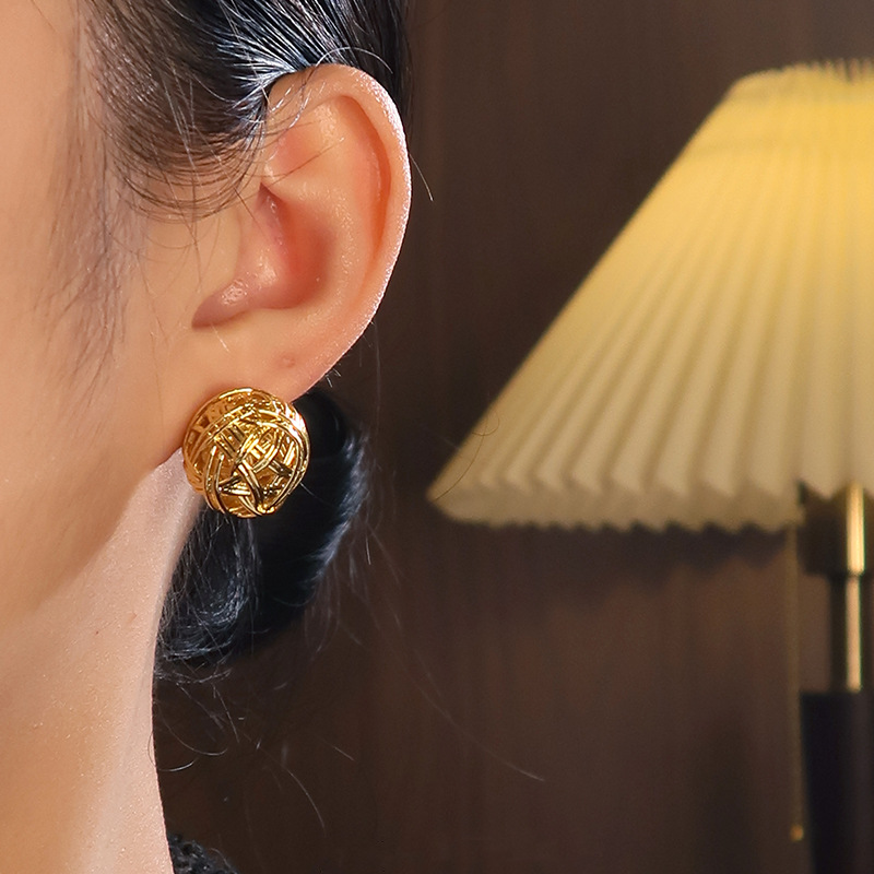 Korvakorut 1kpl hip hop ei haalistu monipuoliset miehet ja naiset yksinkertainen vuorovesipersoonallisuus monipuolinen titaaniteräs_voghion.com