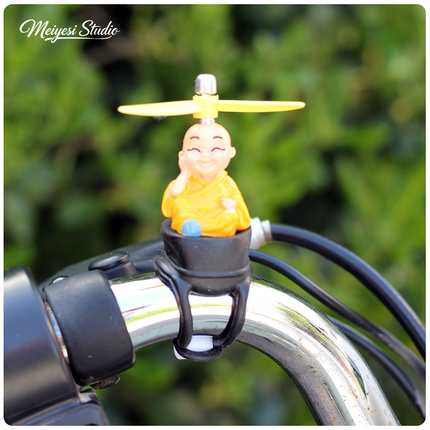 Cariñosa muñeca de dibujos animados accesorios de decoración de automóviles eléctricos accesorios de motocicleta de batería de bicicleta manija de decoración