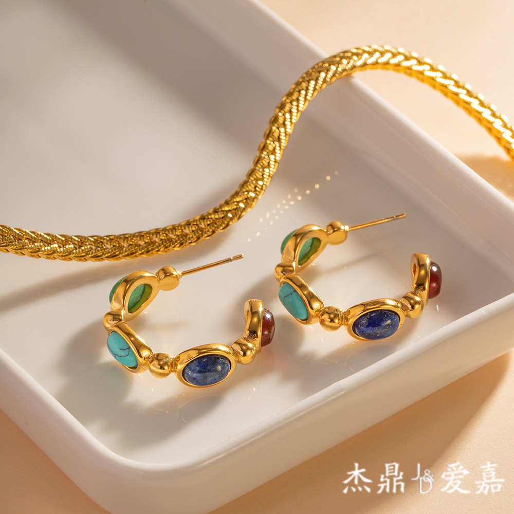 Europeo y americano ins Internet Celebrity 18K chapado en oro de acero inoxidable con incrustaciones de piedra natural en forma de C pendientes de acero inoxidable de moda pendientes de todos los partidos
