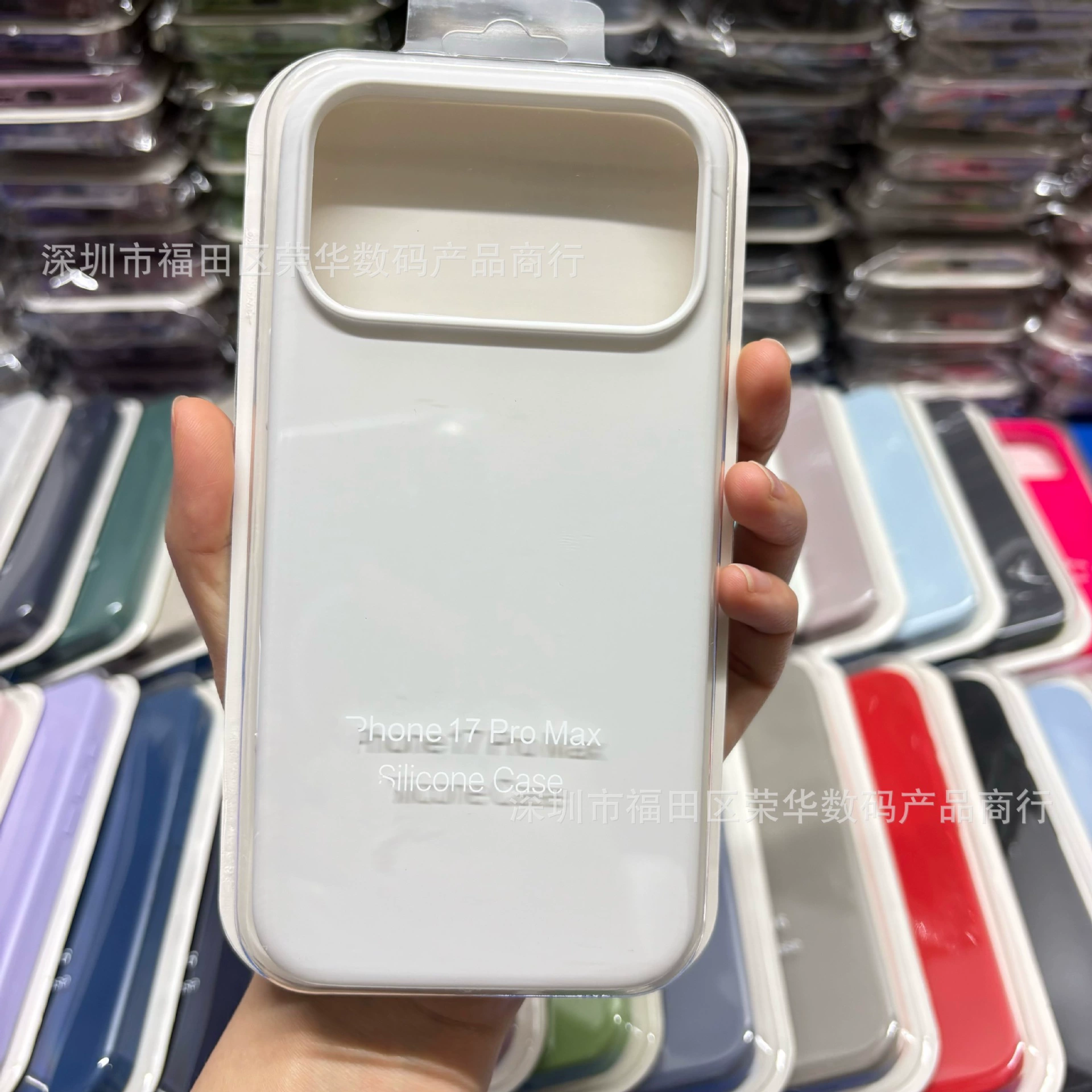 Чехол для телефона Apple iPhone17/iPhone17 Pro/iPhone17 Pro Max — жидкий силикон, кнопка камеры, защита от падений