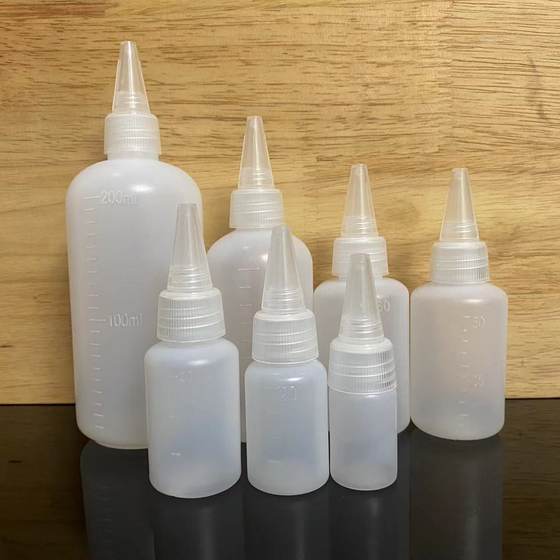 Wholesale translucent squeeze pointed mouth plastic bottle 10ml 20 30 50 millimetre dispensing bottle pointed mouth liquid bottle pigment