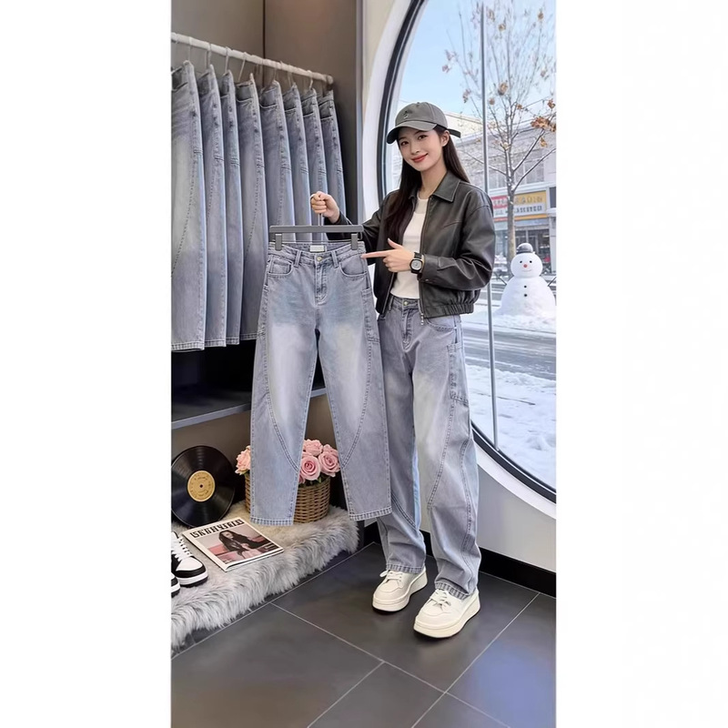 Black American-Style Men's Jeans with Large Pockets, Diagonal Cut Workwear Pants, Straight Wide-Leg Flared Long Pants for Spring Black American-Style Men's Jeans with Large Pockets, Diagonal Cut Workwear Pants, Straight Wide-Leg Flared Long Pants for Spring