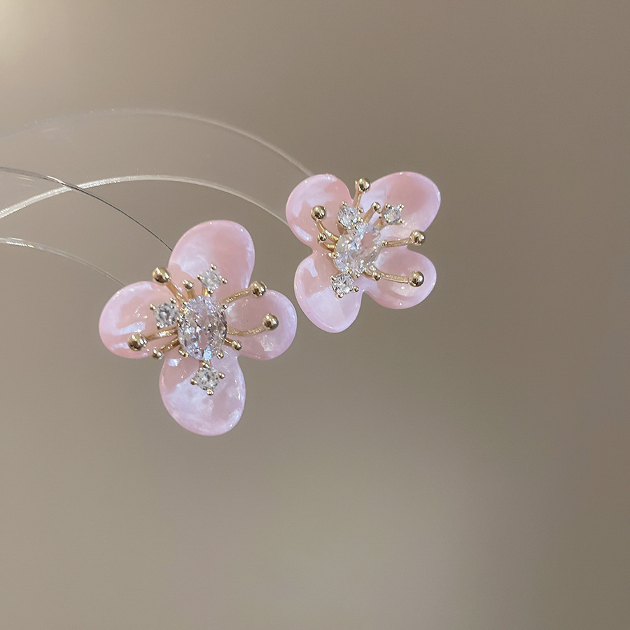 Pendientes de flores de color dopamina Pendientes dulces y frescos de primavera y verano Pendientes pequeños y elegantes de alta gama para mujer