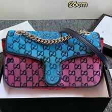 �羳����Ů2024�¿�С���ʲ�朗lб���������r�д������μ��Ba