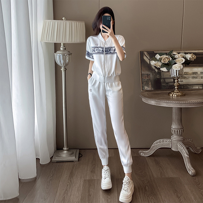 2025 Short-Sleeved Trousers Two-Piece Set Young Casual Sports Suit Women's Summer Printed Cardigan Thin Trendy Suit