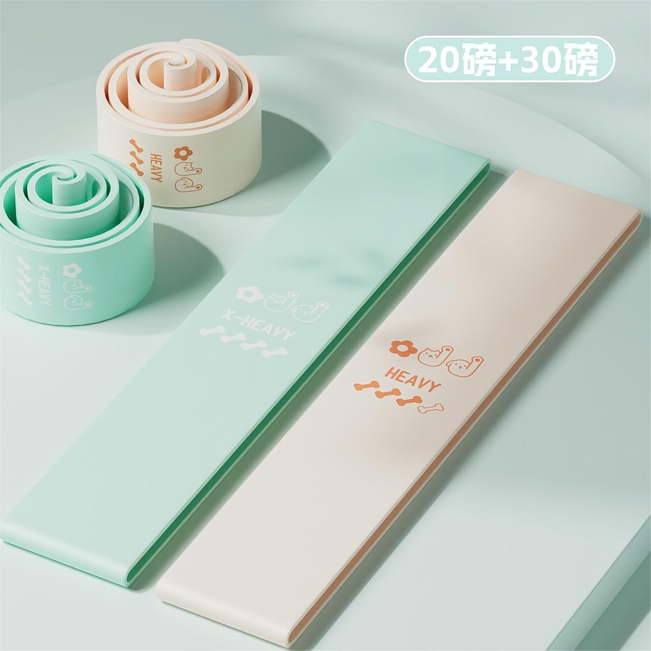 ヨガの弾力性とストレッチのフィットネス抵抗があります。