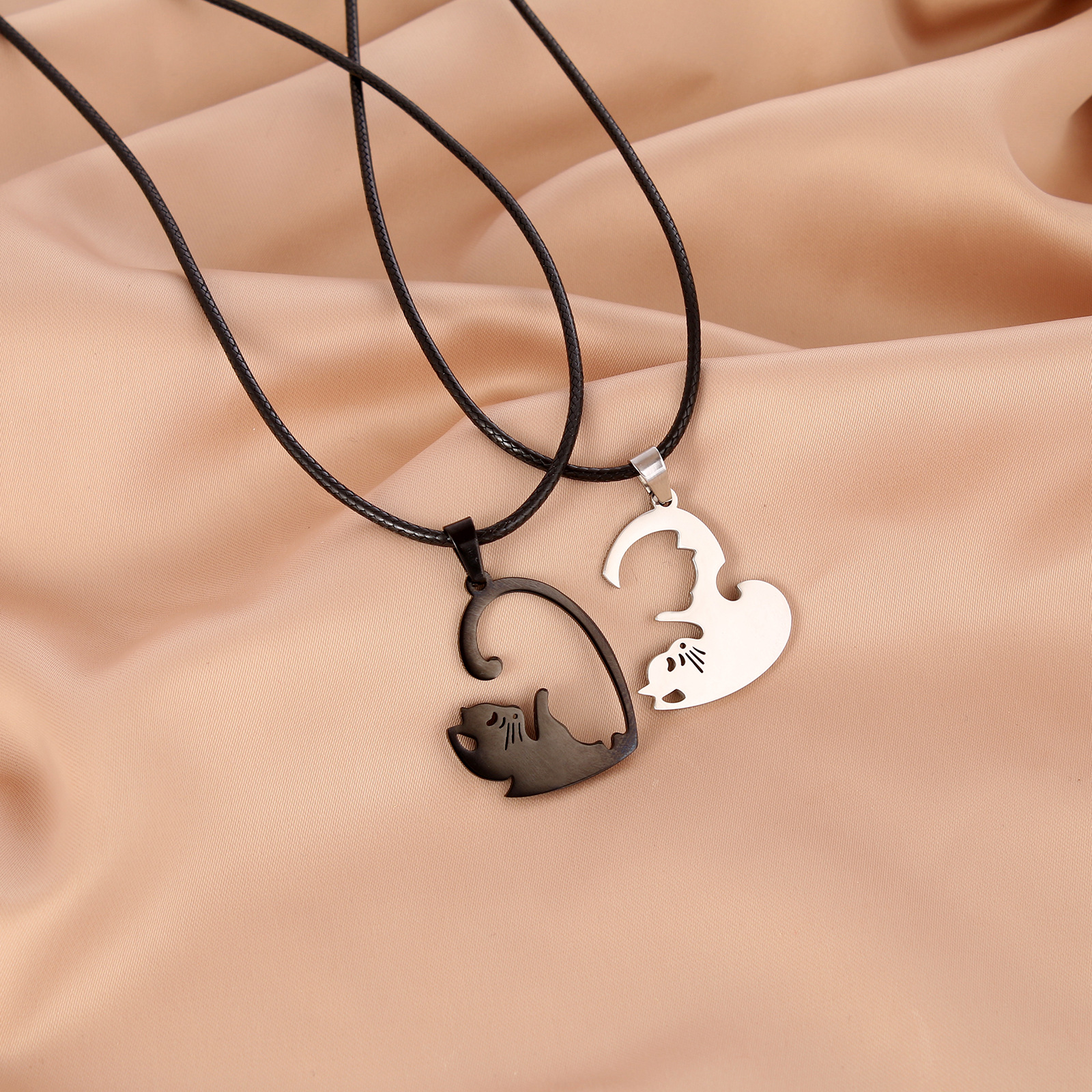 1 Pair Quantity Wholesale Jewelry Simple Style Cat 304 Stainless Steel Polishing Pendant Necklace