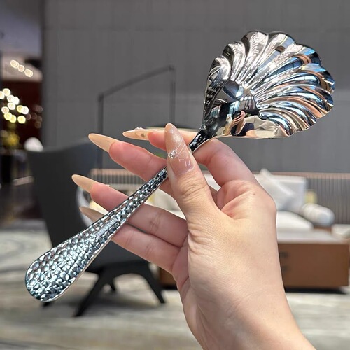 Light luxury 304 stainless steel shell public spoon creative high-value hammered lotus spoon gift tableware meal spoon