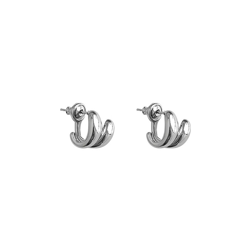 Pendientes de diseño de nicho 2023 nuevos pendientes de estilo simple pendientes de metal de temperamento de todo fósforo