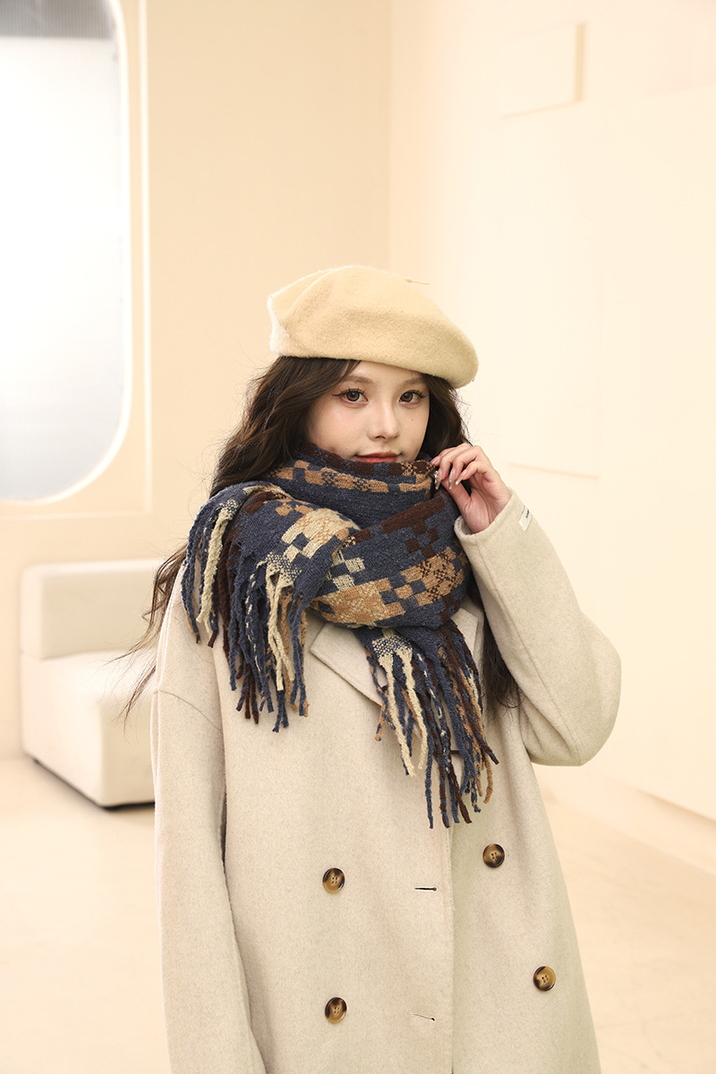 2024 new autumn and winter atmosphere plaid fringe warm for couples, thick long scarf gift_voghion.com