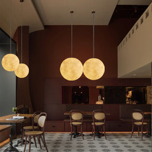 月球灯吊灯创意圆球星球灯服装店铺橱窗灯北欧网红餐厅球形月亮灯