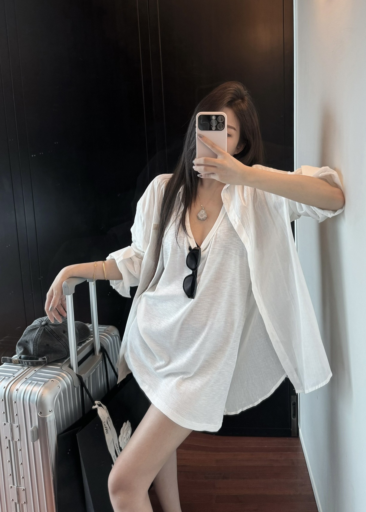 싱글 화이트 셔츠 [여름 여행복/연예인/여신 스타일/날씬하고 살을 가리는/고급스러운 미니드레스/젊고 활력/키가 커보이는/차가운 스타일/가벼운 직업