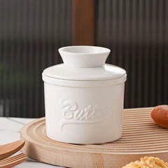 アマゾンの人気セラミックバター缶蓋付きバター貯蔵缶家庭用チーズ皿家庭用