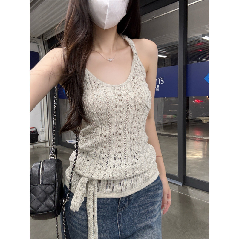 Korean-style spicy girl U-neck twisted knit halter top with waist tie, slimming hollow-out knitted camisole women's top Korean-style spicy girl U-neck twisted knit halter top with waist tie, slimming hollow-out knitted camisole women's top