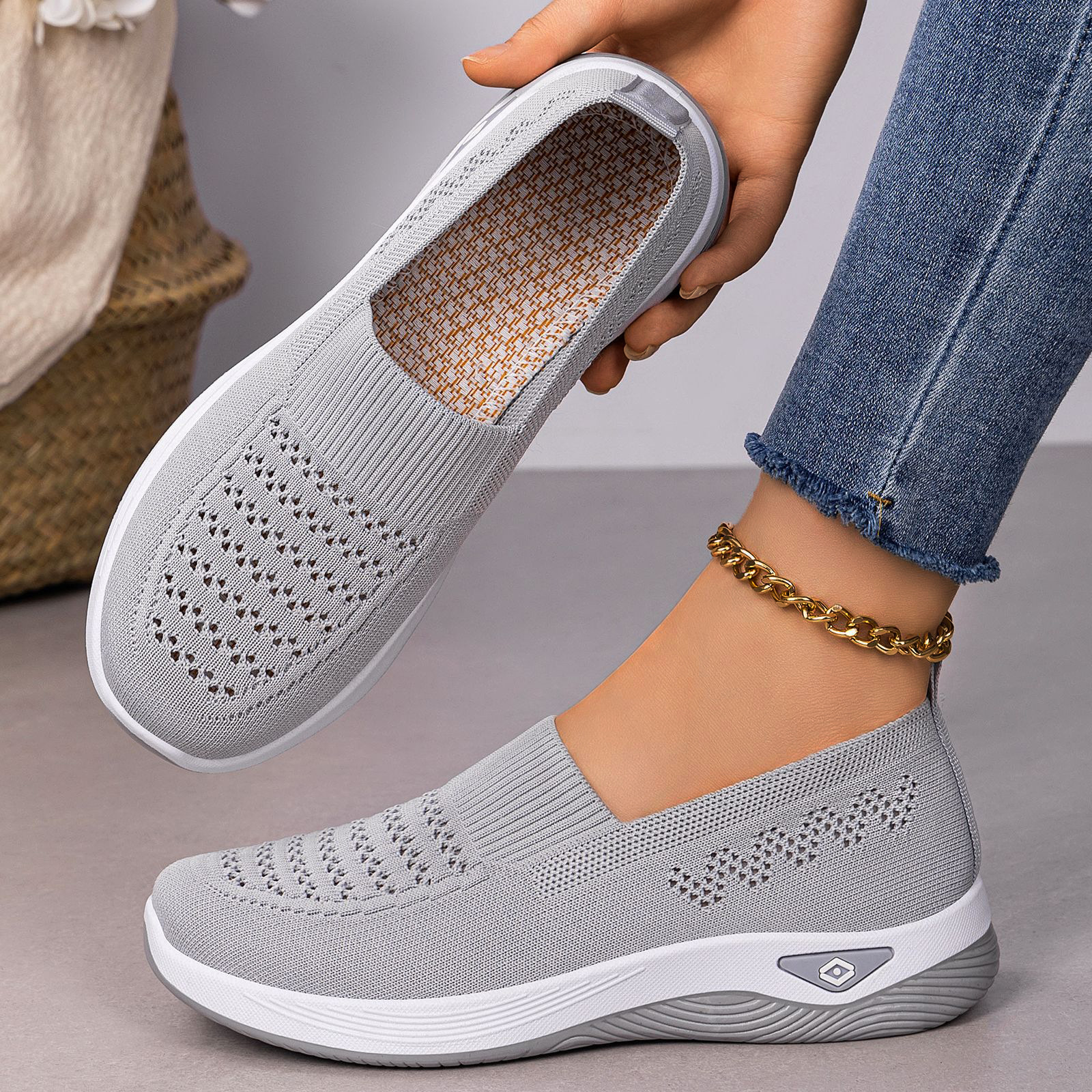 Zapatos de mujer zapatos de tamaño grande transfronterizos zapatos simples zapatos transpirables zapatos casuales de color sólido zapatos planos versátiles zapatos de mamá