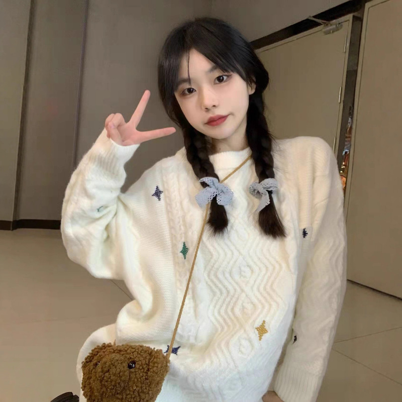 日系甜美可爱软糯毛衣女2025秋冬复古宽松设计感小众慵懒风针织衫|undefined