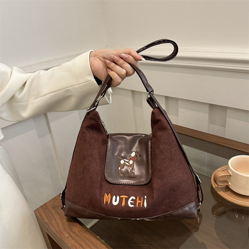 Tote bag for women 2024 new large-capacity commuter backpack casual street trend single shoulder armpit travel backpack
