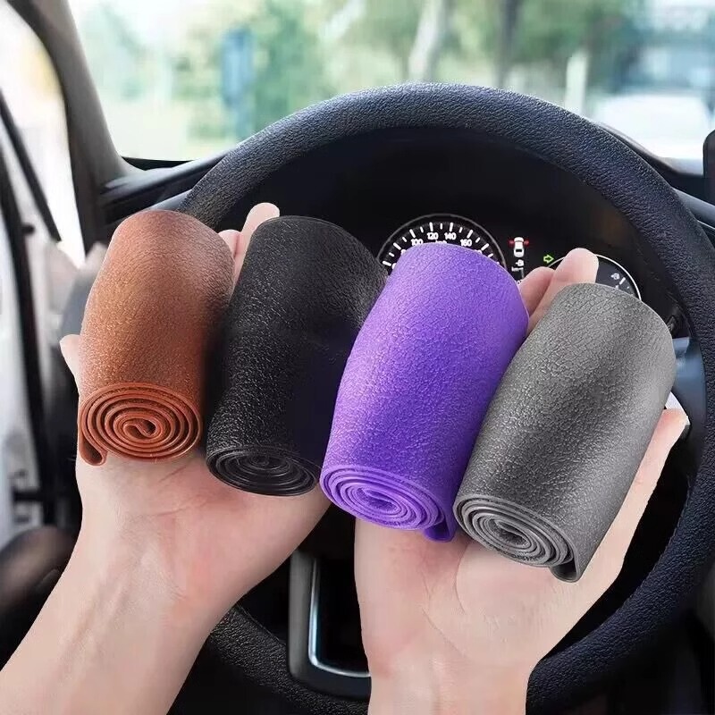 Car Food-Grade Silicone Steering Wheel Cover, Universal for All Seasons, Non-Slip, Sweat-Absorbent, Round D-Shaped Universal Steering Wheel Cover