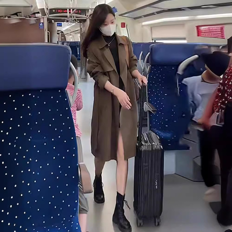 フランスの英倫風の中の長いスタイルの服の韓国版はゆったりしていて、やせているコートの秋冬の小さい背のコートのヒロインは着ます。|undefined