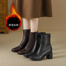 新牛皮版静音软底弹力瘦瘦靴女粗跟高跟短靴通勤秋冬复古黑色靴子