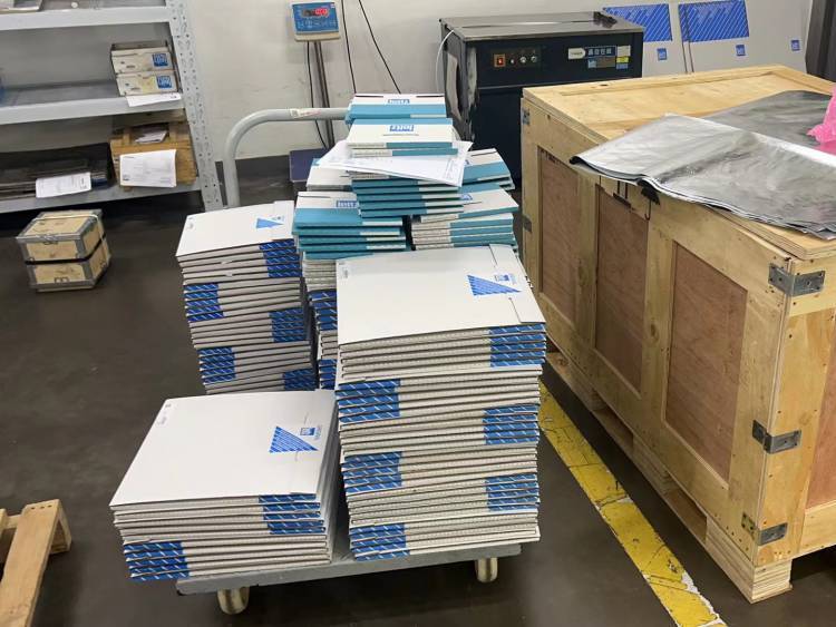 德国蓝帜LEITZ锯片授权南兴极东豪迈电子锯锯锯片400*4.4*75*84T