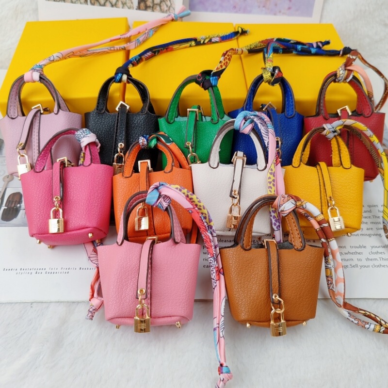 Mini Vegetable Basket Bag Pendant Exquisite Car Keychain Hanging Cute Small Coin Purse Creative Earphone Bag Jewelry