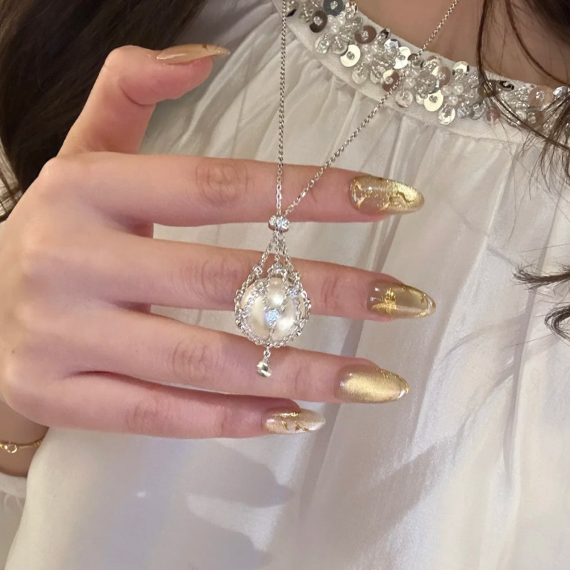 ドリームキャッチャーフラッシュダイヤモンドメッシュバッグパールネックレスニッチデザイン取り外し可能な豪華なライト高級セーターチェーン女性用|undefined