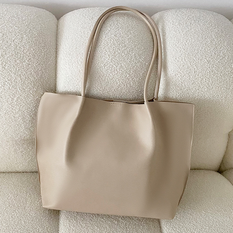 にゅうはくしょく