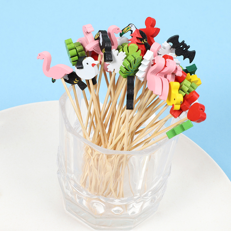 Frutas desechables lindas pequeñas flores frescas coloridas postre sushi hamburguesas de arte frutas bambú palo al por mayor