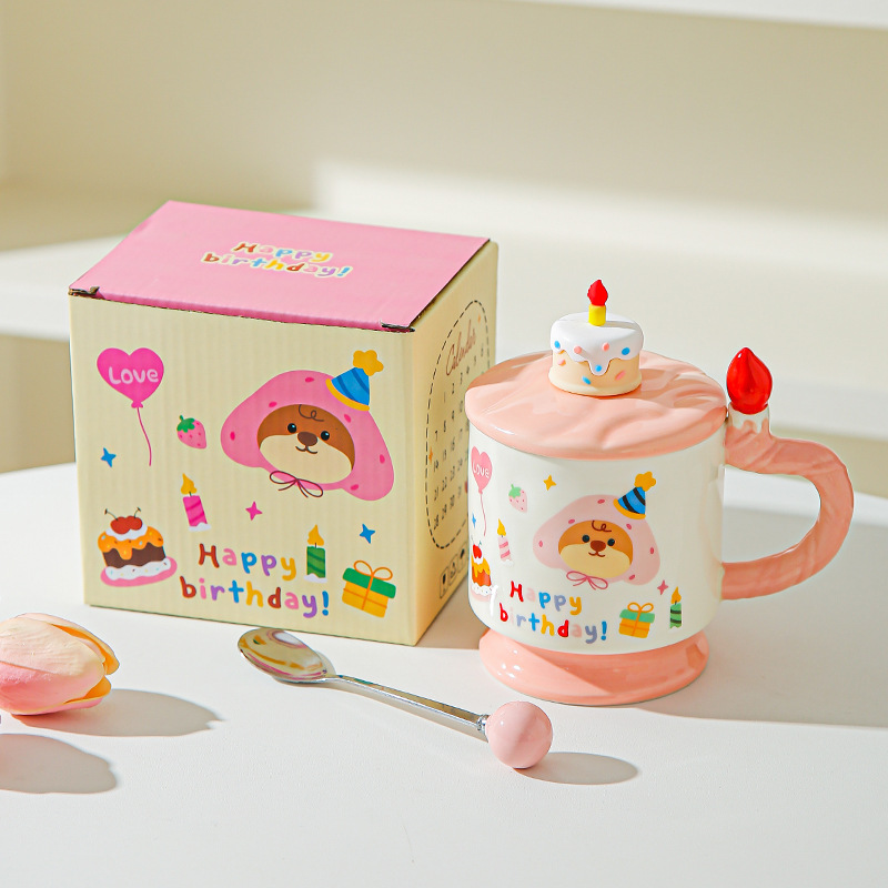 Bonita tarta de cumpleaños de dibujos animados taza de alto valor creativo regalo de cumpleaños de mano casero con taza de agua cubierta