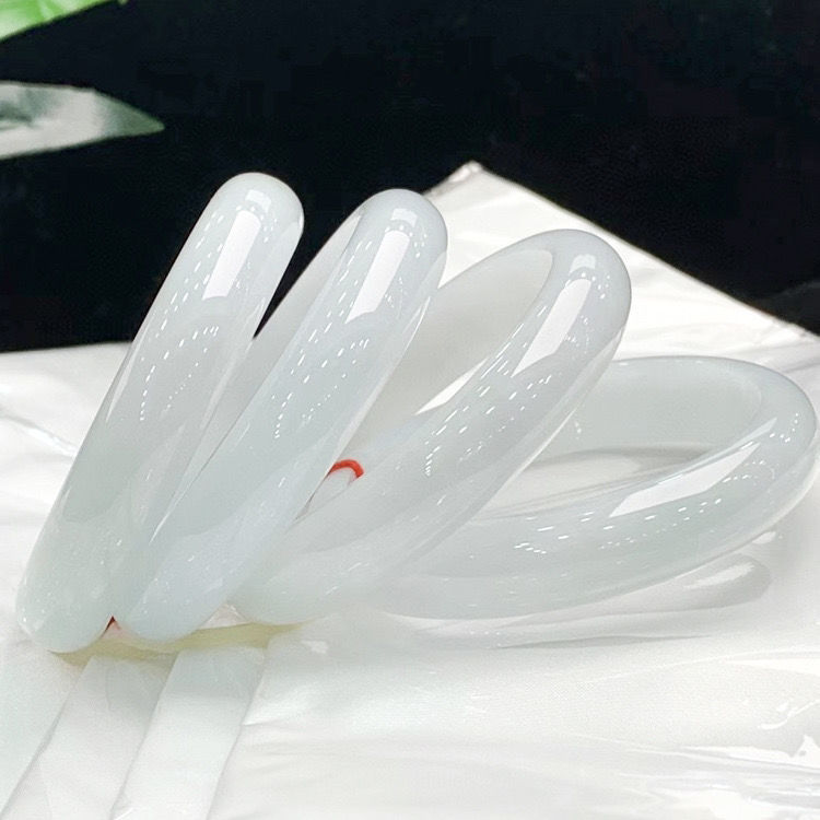 Vòng tay ngọc bích ánh trăng trắng Miến Điện tự nhiên băng trong phong cách Trung Quốc chi tiết 1
