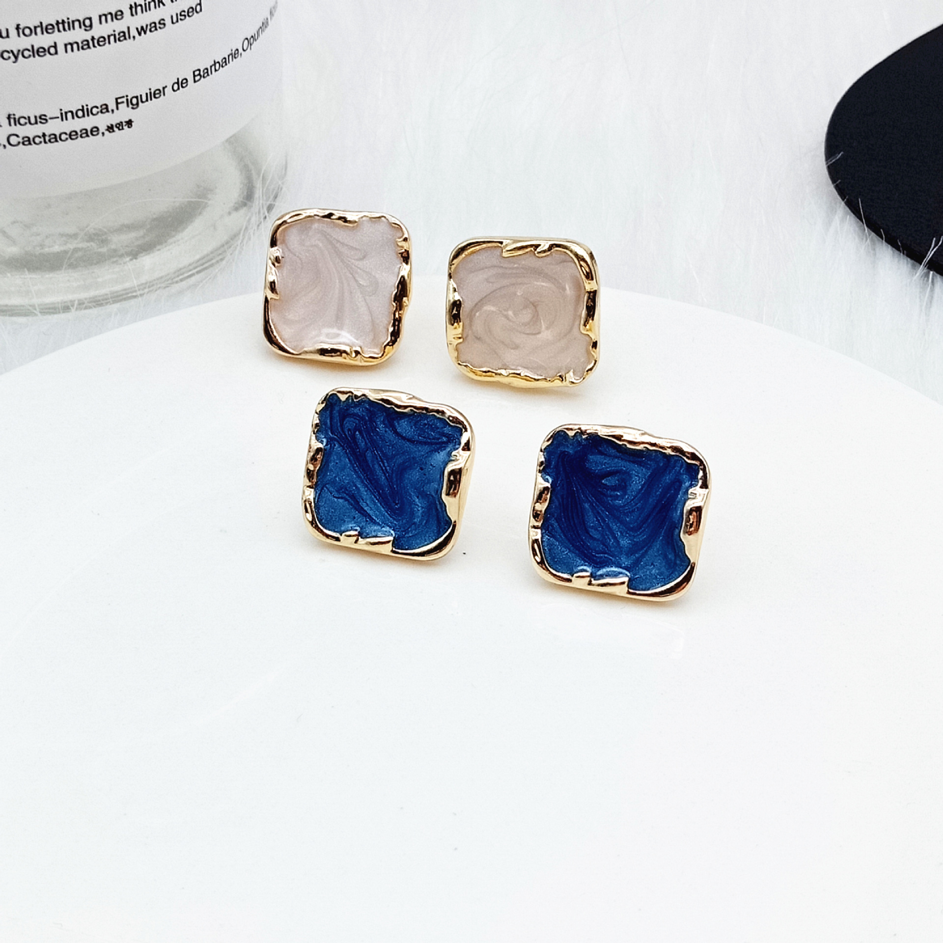 Vintage Style Geometric Alloy Enamel Ear Studs display picture 1