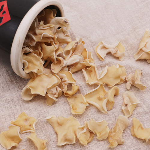 Edible fungi 50g white fungus wholesale thick fleshy rootless northeastern white jade fungus bulk naturally dried bamboo fungus