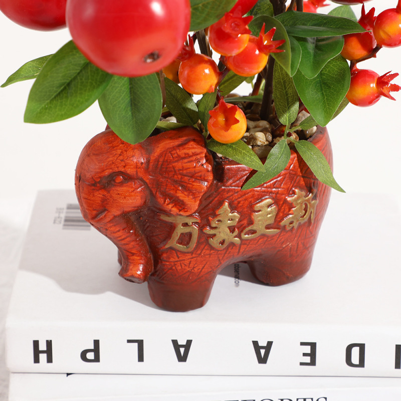 新商品の蛇年の高級万象更新陶磁器の花瓶は新居に引っ越して飾り付けをします。|undefined