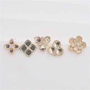 diy�Ʒ����~僱�ɫ��r�аٴ������������c����϶��