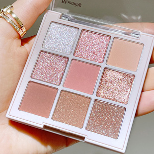 Mugeleen Milk Tea Sakura Nine Color Eyeshadow Strawberry Clear Sparkling Peach Sweet Orange Fine Glitter Matte Eyeshadow Palette