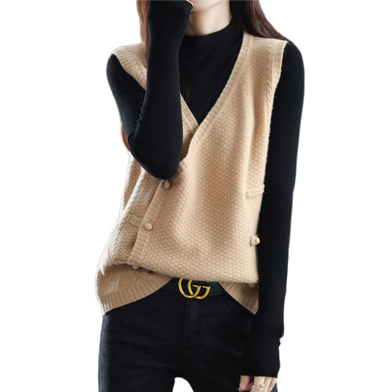 Autumn woolen retro vest