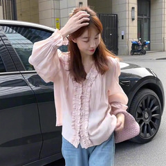 法式温柔风衬衫女2025新v领喇叭袖甜美减龄边粉色上衣搭时尚慵懒