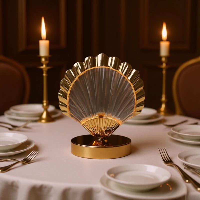 Decoración europea lámpara de escritorio simple dormitorio cálida lámpara de mesera de noche bar luces hoteleras de alta gama luces románticas