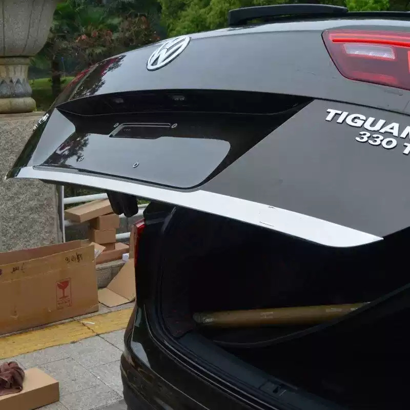 Suitable for Volkswagen Tiguan L models 10-26, specially designed stainless steel tailgate trim, trunk bright strip, anti-scratch strip