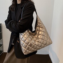 菱格绣线棉服单肩包包女2024新款春潮流个性托特包简约休闲手提包