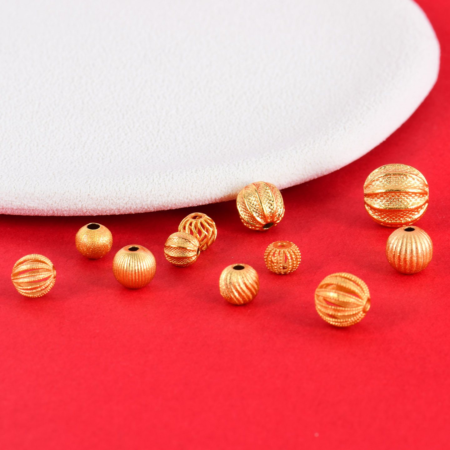 24K Gold-Plated Brushed Gold Beads Spacer Beads Bracelet Accessories Vintage Round Beads DIY Jewelry Bracelet Hollow Design Strong Color Retention