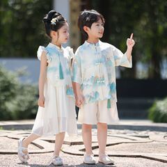 男の子と女の子のための子供用漢服、新しい中国風の漢服半袖スーツ、夏の新しい中国風の唐スーツ、中国学のパフォーマンススーツ